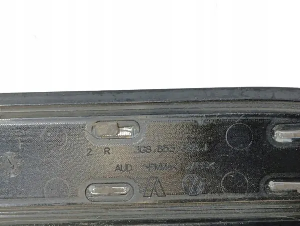 Tira cromada OEM 3G0853688J para VW Arteon image 3