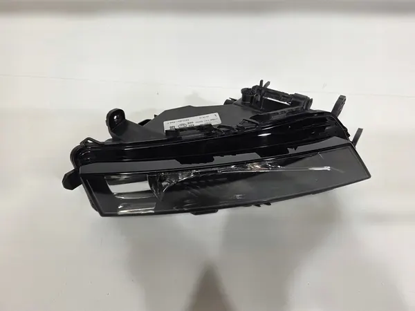 SKODA OCTAVIA 3 III LIFT 2016 Halógeno image 3