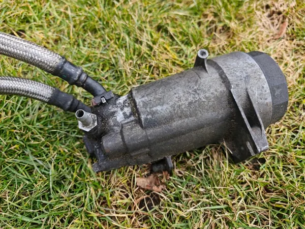 BMW Ölfiltergehäuse OEM 11427511169 - Gebraucht image 3