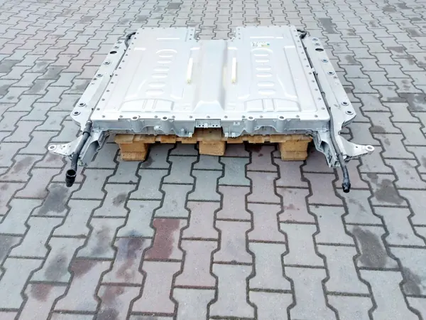 Batería BMW OEM 9797881 16.28 kWh para X1 U11 image 3