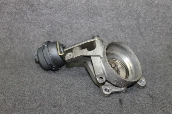 BMW N57D30C lisäkaasutin OEM 8506398 image 2