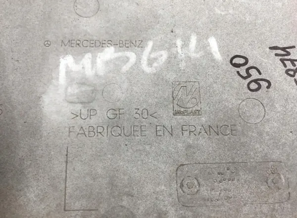 OEM 9436601001 Suuri vasen askellevy muovista image 3