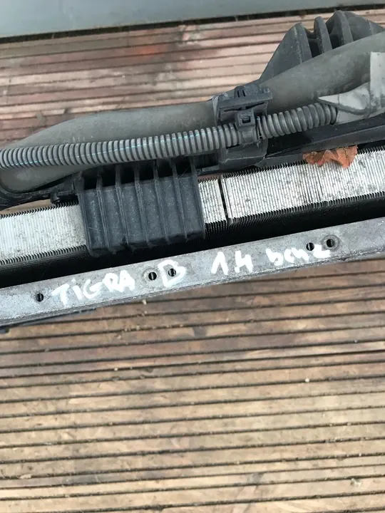 Kylarrubrik Framsidan Opel Tigra B 1.4 OEM 13189080 image 8