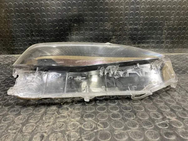Toyota Yaris Cross 20- Koplampglas Rechts Voor OEM 10039-8A0AK image 4