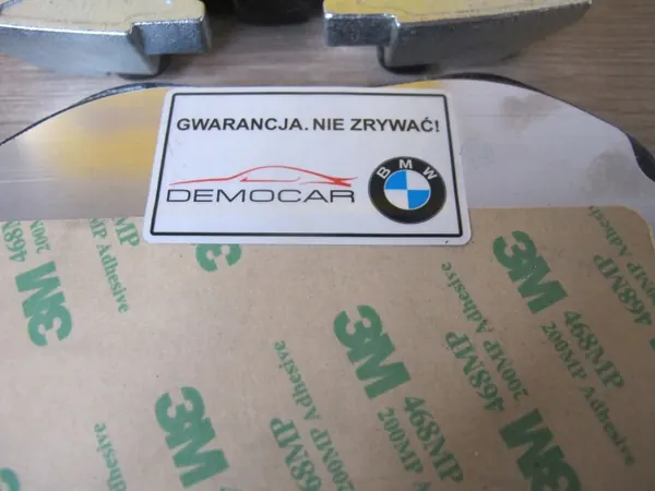 Plaquettes de frein avant OEM 6889585 pour BMW G30 G12 G05 image 3