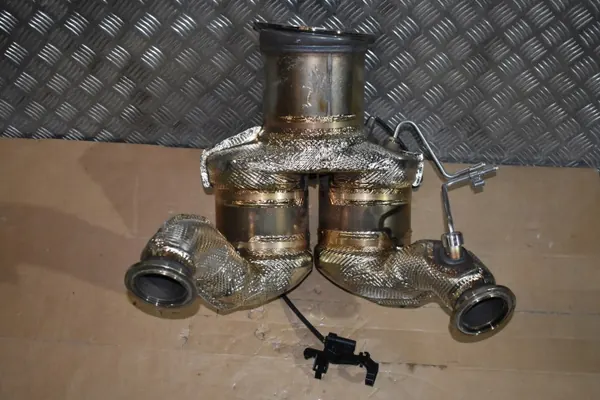 Katalysaattori OEM 9Y0254800B Porsche Cayenneen image 4