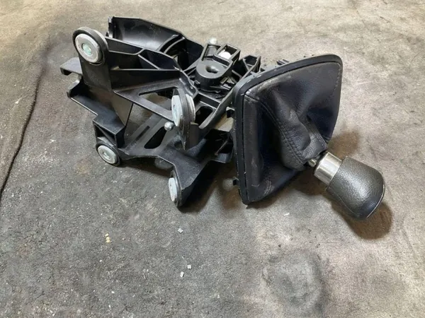 Mécanisme de changement de vitesses Ford KV6R7C453CAC image 4