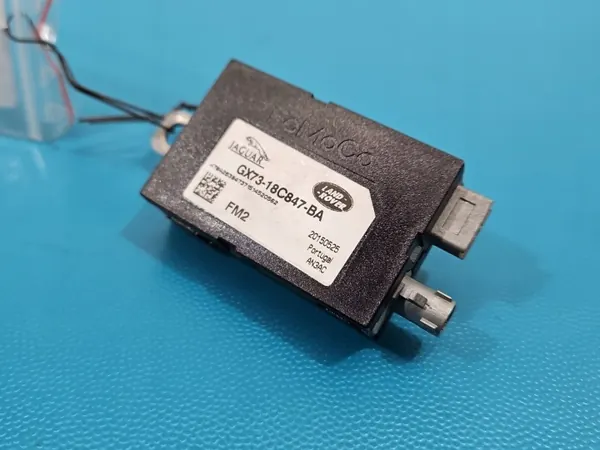 Amplificateur Antenne Jaguar XE X760 OEM IMPRK1546013 image 2