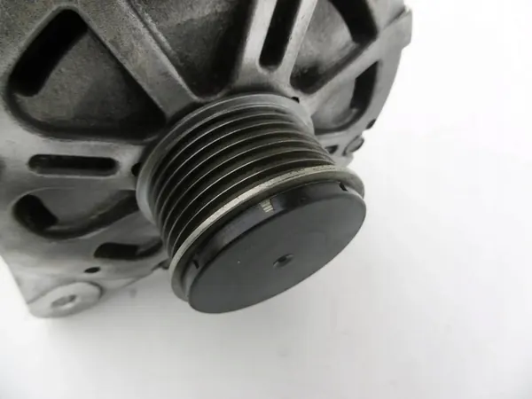 ALTERNATOR AUDI Q7 4L image 9