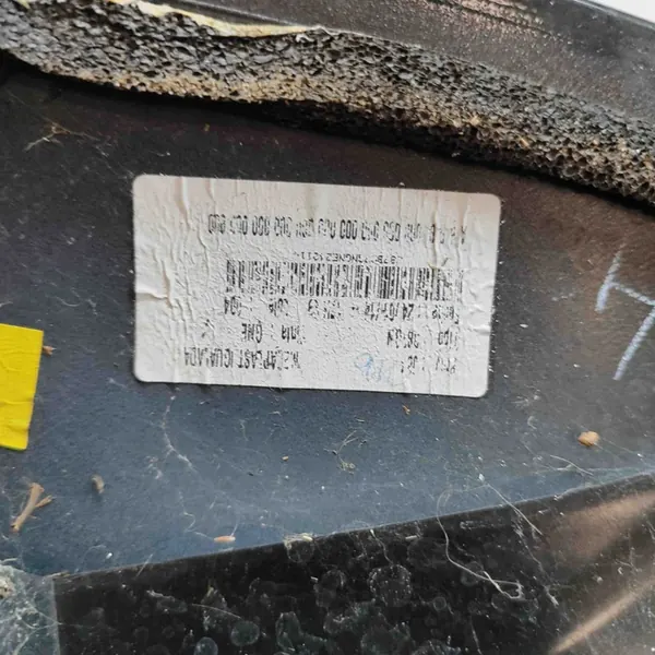 Takaluukku Spoileri Renault Captur (J5_) 265904886R image 7