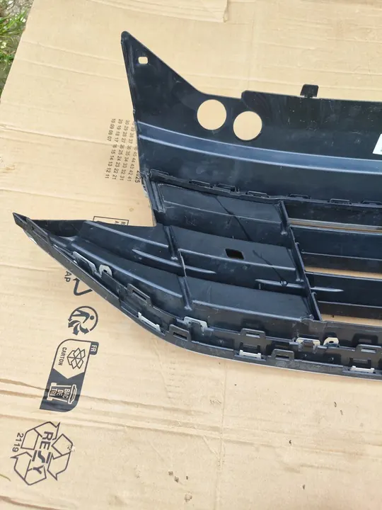 VW Tiguan II 5NA Lift 20- Grill Front 5NA853651BE image 9