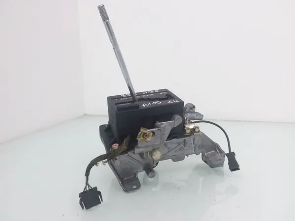 Audi 100 S4 C4 Växelspak OEM 4A1713109D image 2