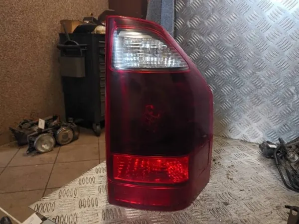 Mitsubishi Pajero III rechter achterlamp OEM 1234 image 2