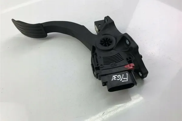 Gaspedal VOLVO V70 III 2009 image 2