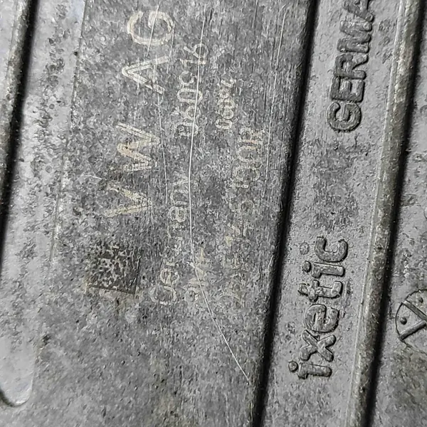 Imupumppu AUDI A5 Cabrio 3.0L 245kW 06E145100R image 6