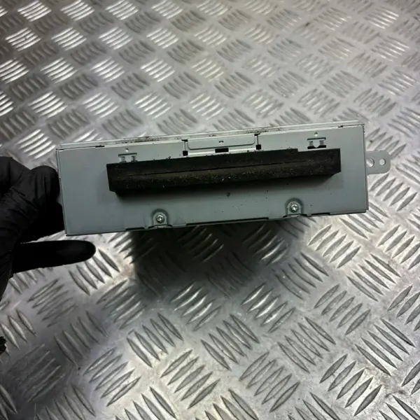 Begagnad Volvo OE CD-radioläsare OEM 31310055 image 2
