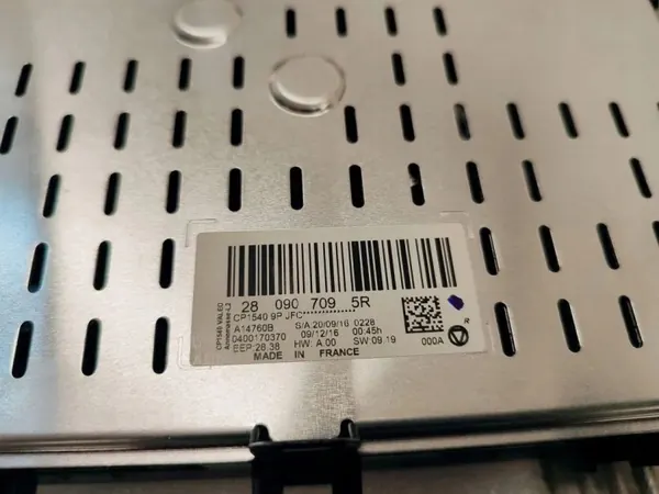 Ecrã navegação Renault OE OEM 28090795R Usado image 7