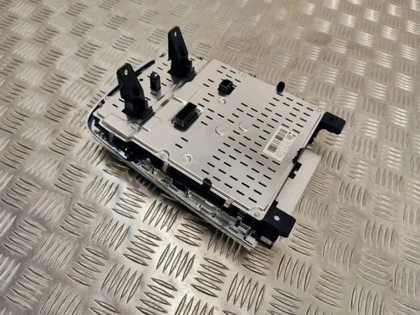 Ecrã navegação Renault OE OEM 28090795R Usado image 8