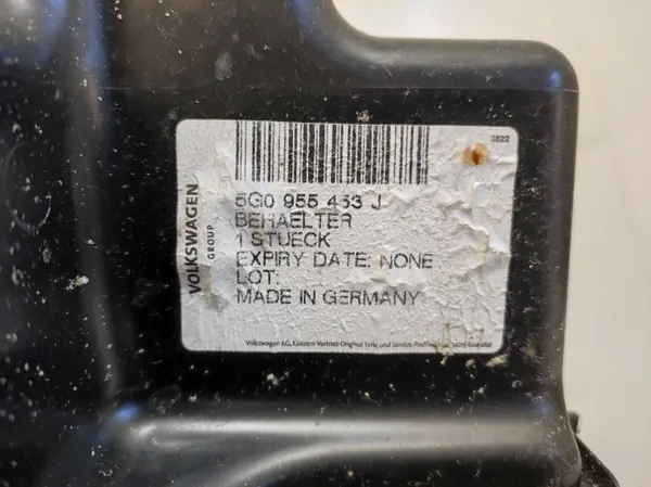 Réservoir lave-glace OEM 5G0955453J pour VW Golf VII image 8
