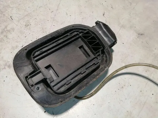 Polttoaineläppämoottori OEM 5E0809702B Skoda Octavia III image 2