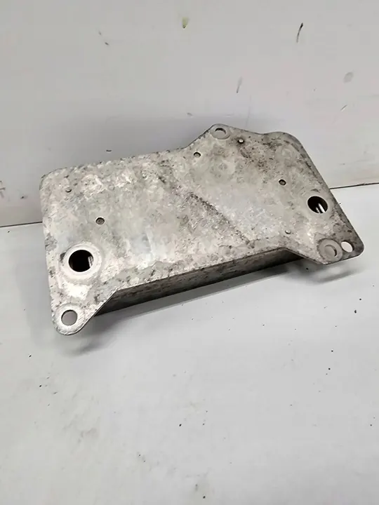 Refroidisseur d'huile Volkswagen PASSAT B8 image 3