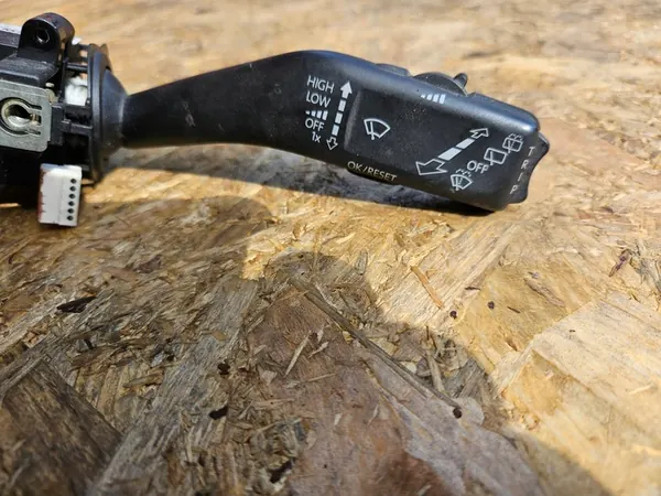 Volkswagen Lenkschalter Vorne OE 5K0953502N image 3