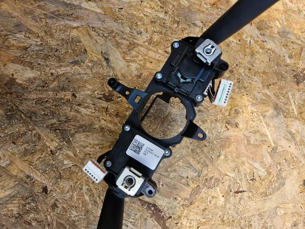 Volkswagen Lenkschalter Vorne OE 5K0953502N image 6