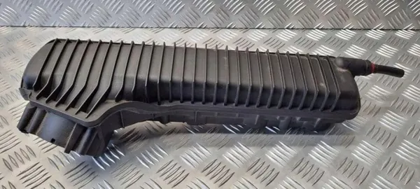 Colector de admisión OEM 2900310899 Volvo Ford 2.5T image 2