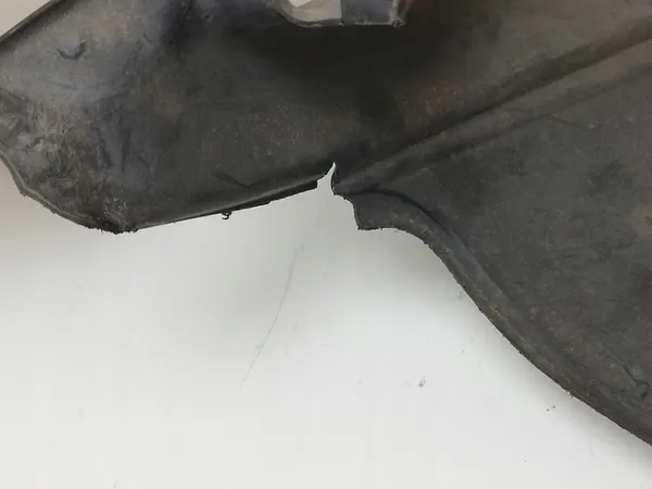 Capa do para-choque dianteiro Honda FR-V 2005 image 3