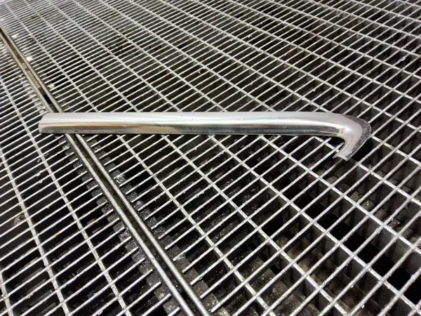Garniture vitre latérale droite Audi A3 S3 8V OEM 8V4853346 image 3