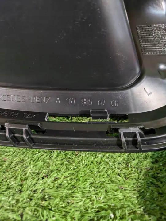 Avgasrörsskydd vänster OEM 006 Mercedes GLE W167 image 3