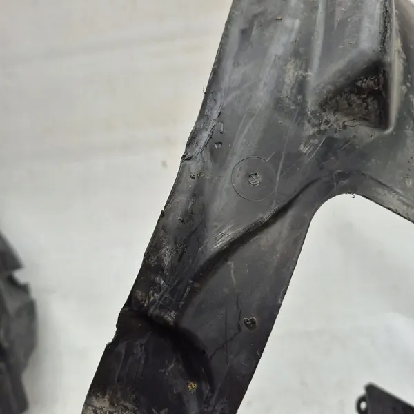 BMW 5 G30 G31 Front Right Wheel Arch 51717340786 image 2