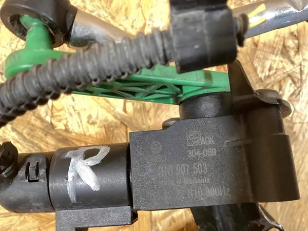 Framhöger nivåsensor Porsche Macan 4h0907503 image 4