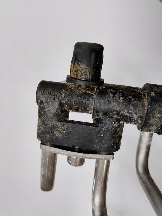 Pesunesteletku Mercedes-Benz E W210 image 4