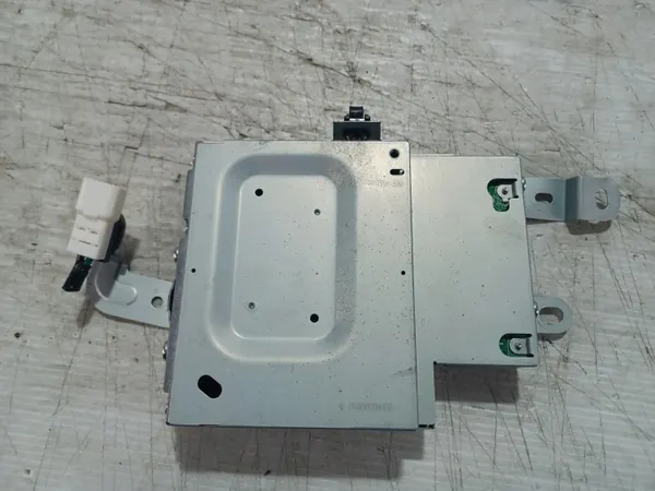 Module Tuner Radio Mazda 3 III BM OEM BJM866DRX image 3