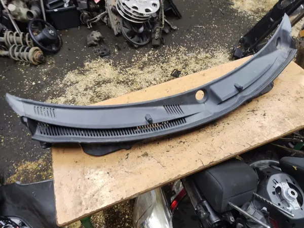 SUSWMK793 Cache-essuie avant pour Suzuki Swift MK7 image 3