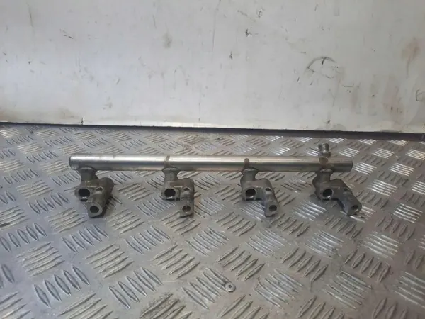 Jaguar XJ X351 3.0 inspuitrail OEM 8W93-9G802-AF image 2