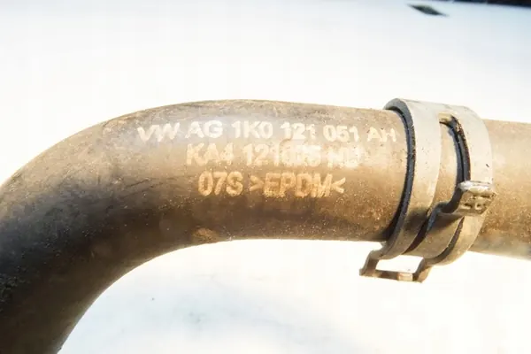 Jäähdytysputki VW PASSAT CC 2.0L diesel 2011 OEM 1K0121051AH image 3