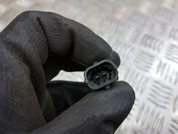 Sensor de temperatura de escape Opel Zafira C 2013 OEM 55596171 image 3