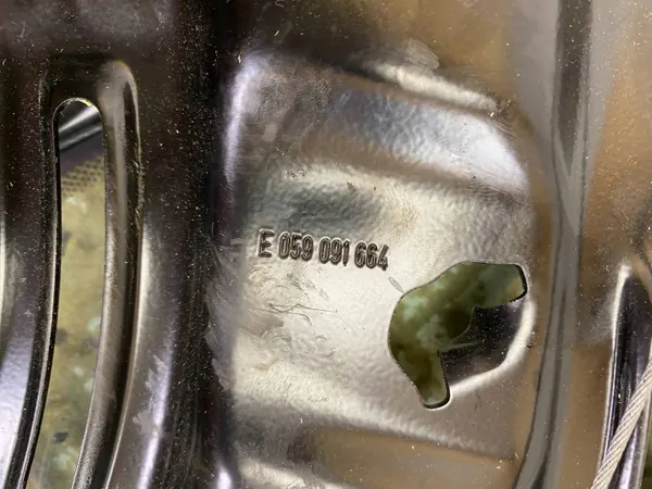 Porsche 911 991 Wieldop OEM 99154301601 R18 image 8