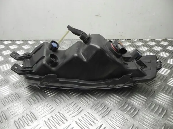 Farol de neblina direito Škoda RAPID 2014 5JA941702A image 4