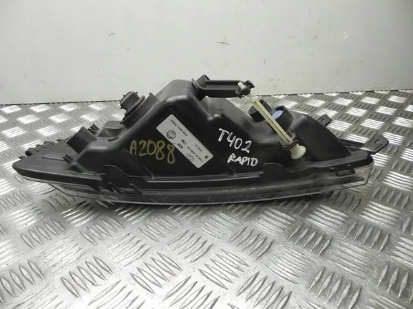 Farol de neblina direito Škoda RAPID 2014 5JA941702A image 5