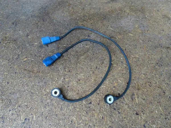 Sensor de batida AUDI A4 B6 B7 1.8T 06C905377 image 3