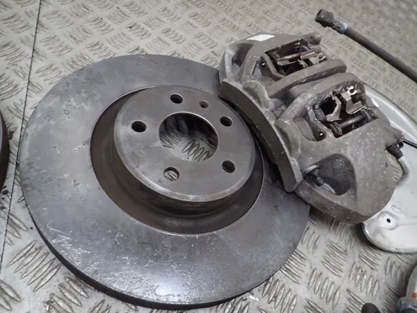 Bremsensatz Audi Q5 OEM HAMULCE N19 - Gebraucht image 3