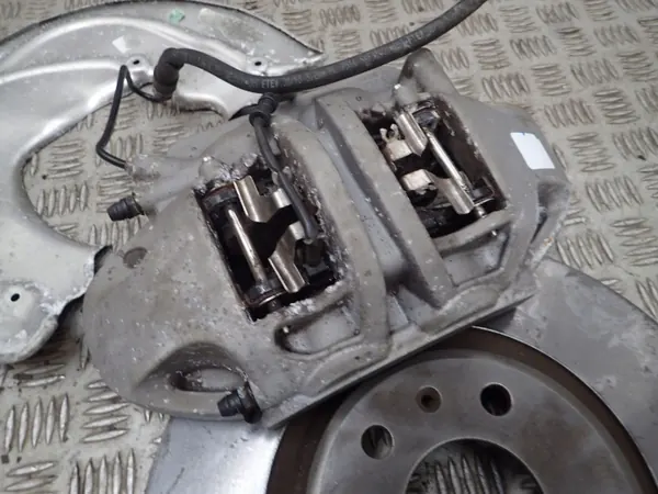 Bremsensatz Audi Q5 OEM HAMULCE N19 - Gebraucht image 7