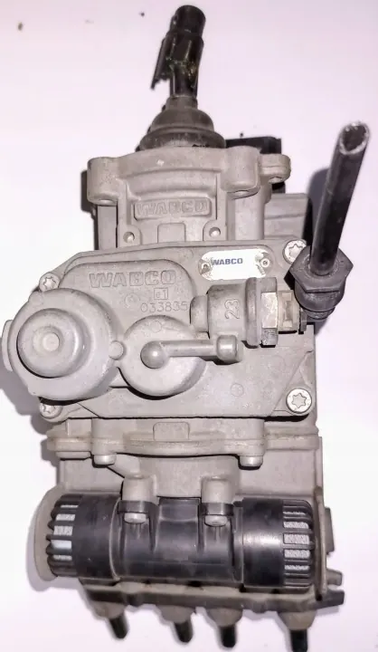 Wabco Hauptbremsventil OEM 4462300002 - Gebraucht image 2