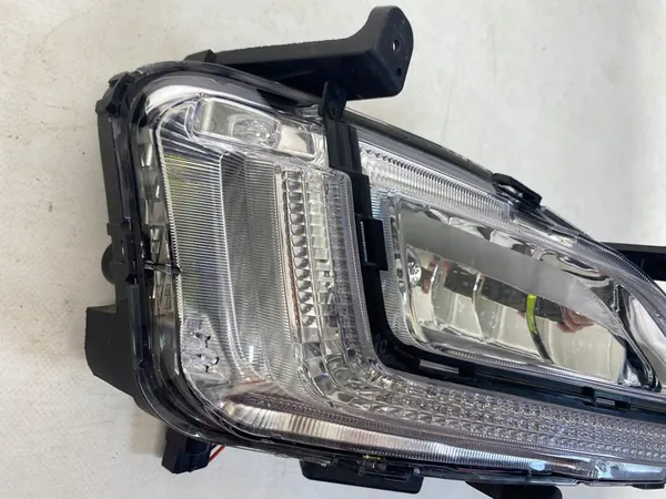 Farol DRL Direito Hyundai Tucson II III Lift 18- 92202D7600 image 2