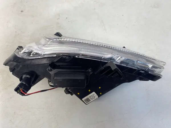 Farol DRL Direito Hyundai Tucson II III Lift 18- 92202D7600 image 8