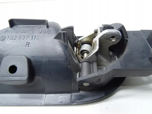 Poignée intérieure droite OEM 1Q2837114 VW Eos image 10