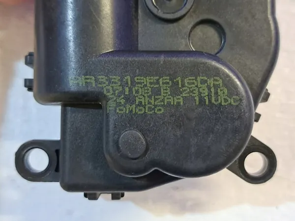 Motor de válvula de flujo de aire OEM AR3319E616DA Lincoln image 5